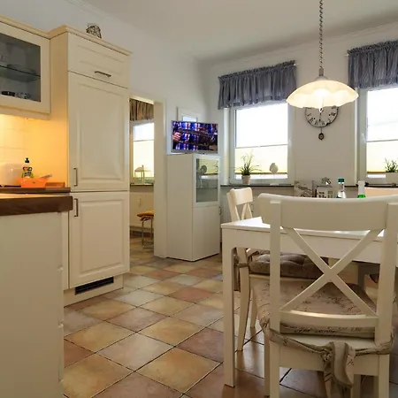 Haus Hummer Gelbe Lägenhet